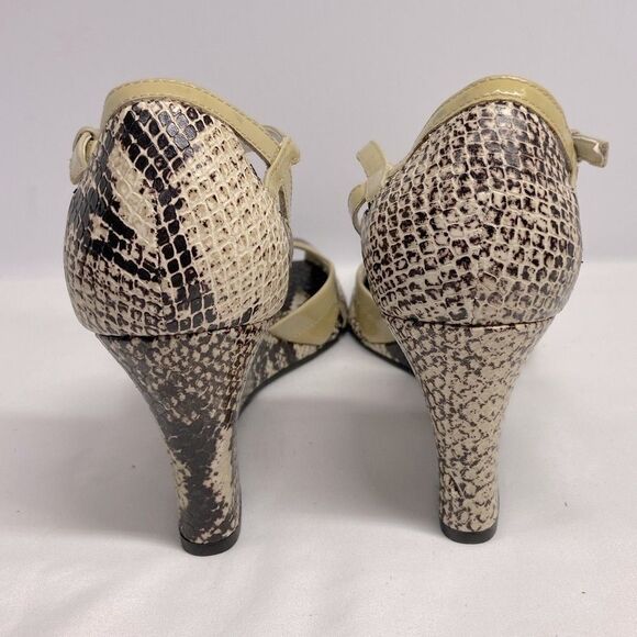 Franco Sarto NWOB Leather Snake Print peep toe, ankle strap wedge shoes 8.5M - Picture 2 of 8